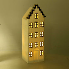 Carregar imagem no visualizador da galeria, Casa com LED em Cerâmica 21cm
